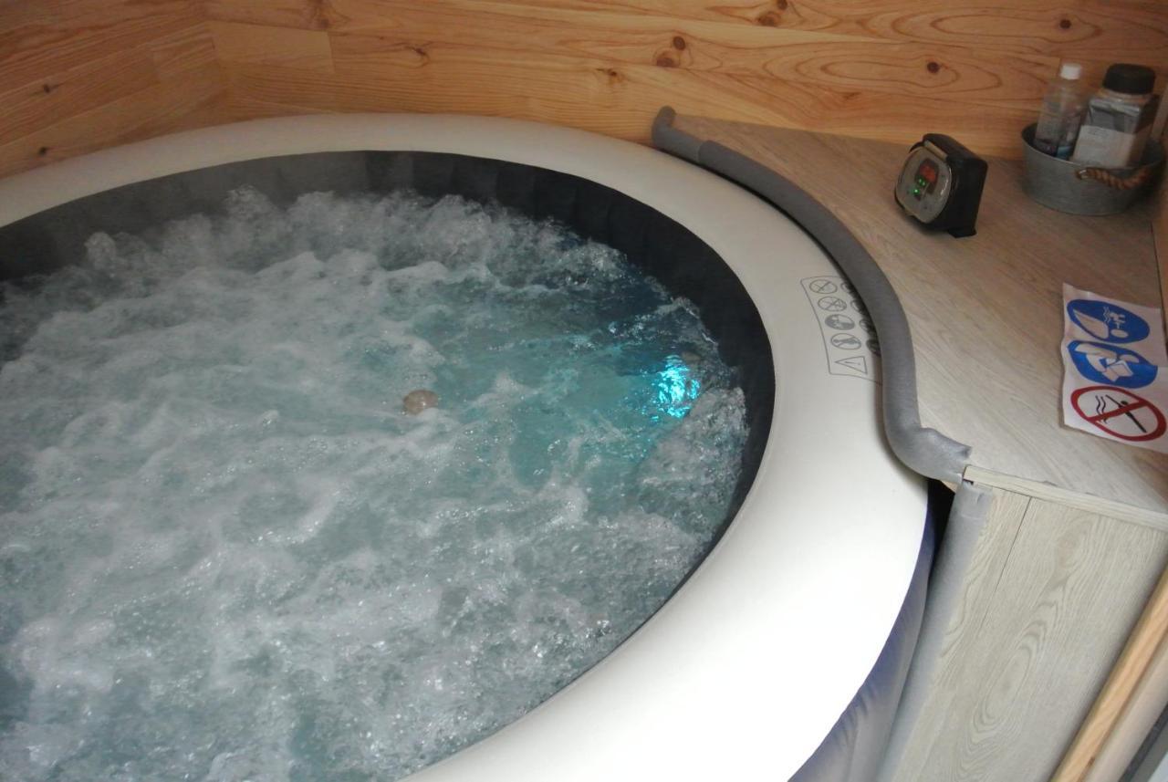 Gite Du Serre De Boudre Climatise, Spa Permanent Buisson المظهر الخارجي الصورة