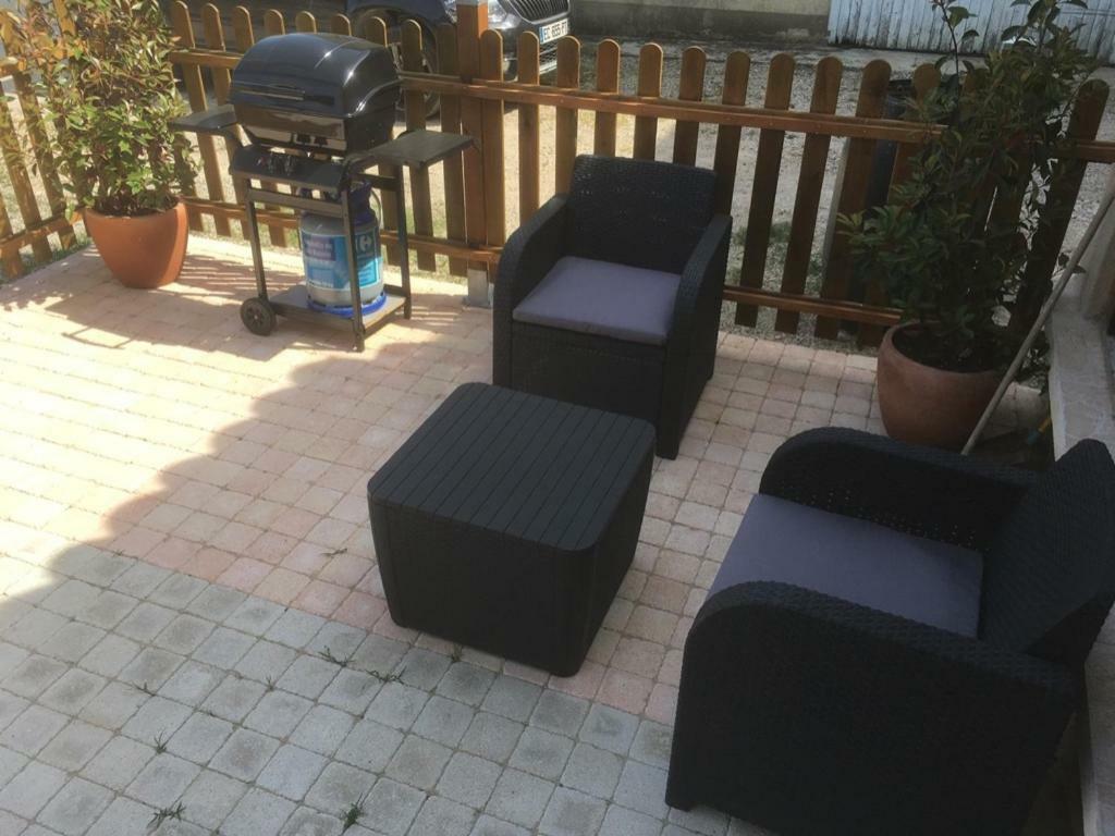 Gite Du Serre De Boudre Climatise, Spa Permanent Buisson المظهر الخارجي الصورة