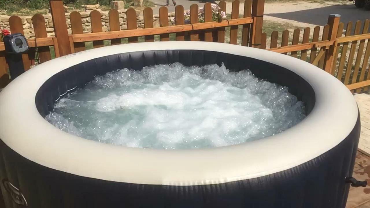Gite Du Serre De Boudre Climatise, Spa Permanent Buisson المظهر الخارجي الصورة